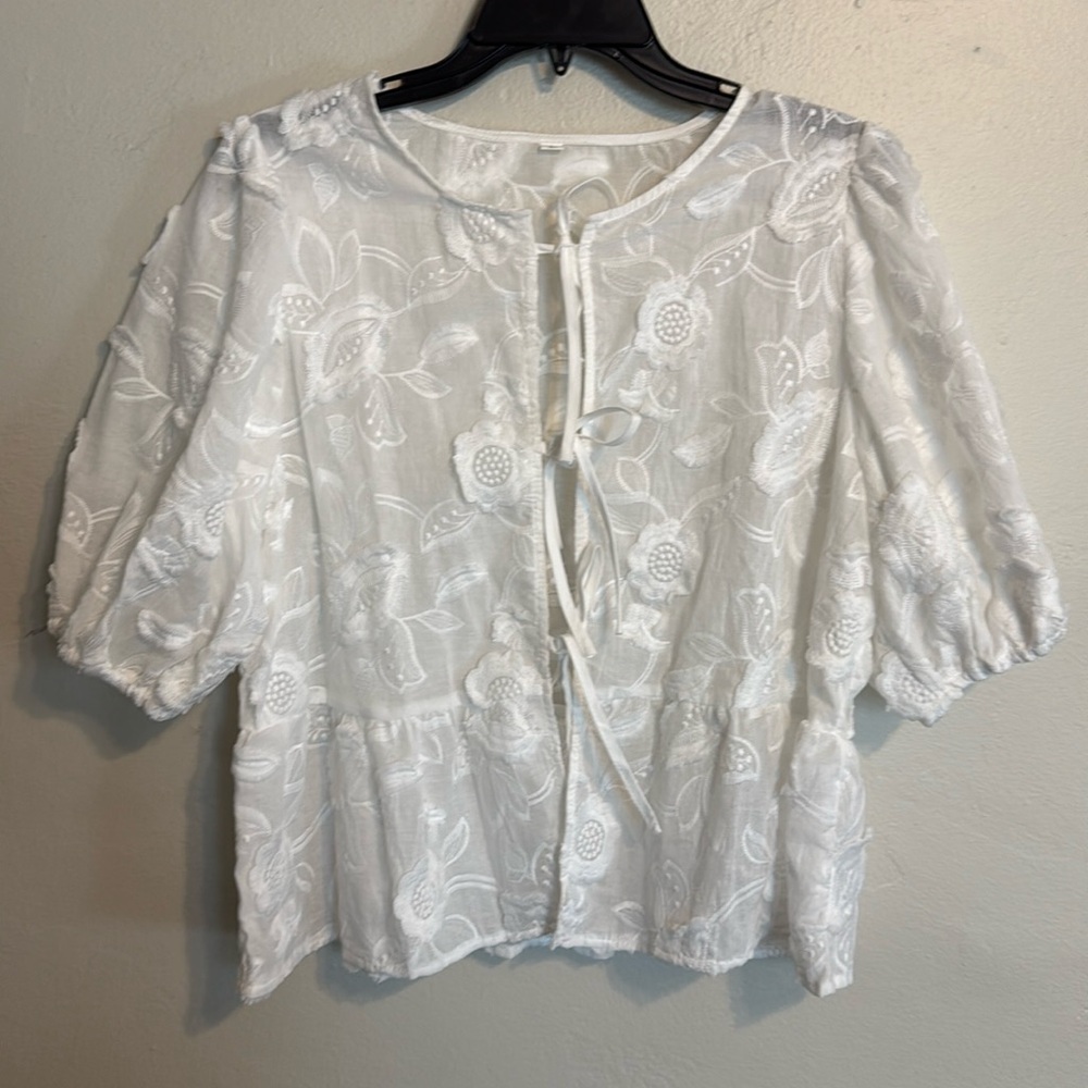 BNWOT White Tie Front Top for Women